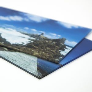 Panneaux on plexiglass