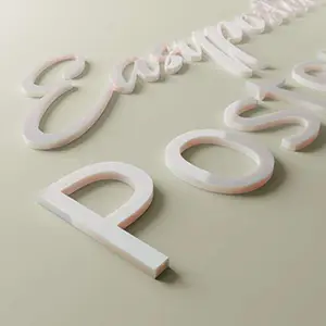 Lettres, logos ou formes 3D en opale de 5 mm d'épaisseur